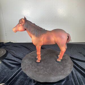 Vintage Hard Plastic Chestnut Mare with Black Eyes, Good Condition,